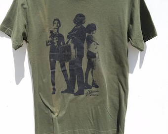 delicious vinyl t shirt (worn once or twice)