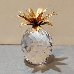 beautiful crystal pineapple with gold leaves