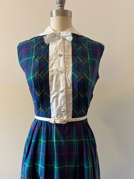 1960s green and blue plaid collared dress - image 4
