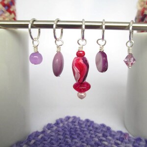 Knitting supplies, stitch markers, painted wooden bead, red and purple, handpainted, brushstroke, set of five, Rothko inspired