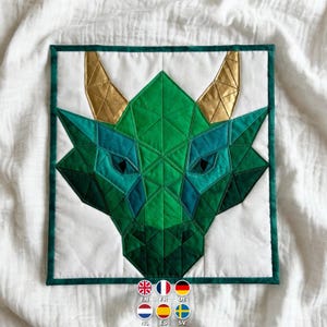 Dragon Quilt Pattern FPP, Foundation Paper Pieced Dragon Head Block, Emerald Dragon with Gold Horn, 12 15 18 Inch, 6 Languages PDF
