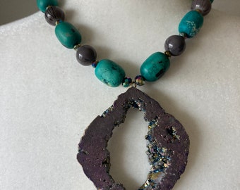 Geode Pendant Necklace