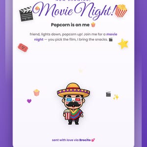 Puede incluir: Una tarjeta de invitación digital con borde morado que incluye el texto "NOW SHOWING, Movie Night! Popcorn is on me" y un personaje de dibujos animados con sombrero, gafas 3D y poncho sosteniendo un cubo de palomitas, rodeado de iconos.