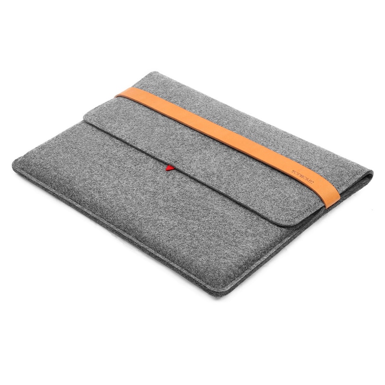 Hülle für MacBook Pro 15 Zoll, 16 Zoll Laptoptasche, Laptop-Hülle aus Wollfilz mit italienischem Lederriemen, Tablet-Tasche zum Erntedankfest Bild 1