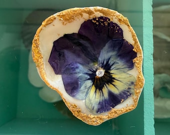Genuine diamond, real gold pressed flower on oyster shell