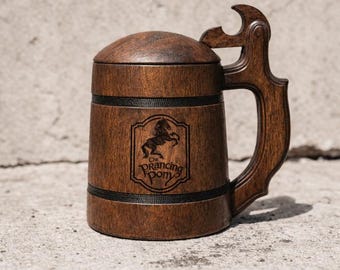 Prancing Pony Wooden Beer Mug with Lid – Fantasy Beer Tankard, LOTR Inspired Gift for Him