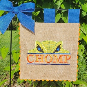 Custom Burlap Garden Flag - Gator Chomp - Embroidery Applique - Single sided