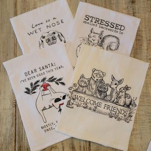 Kundenspezifisches Paket mit vier extragroßen bestickten Mehlsack-Geschirrtüchern - Sie wählen die Designs aus - sofort versandfertig