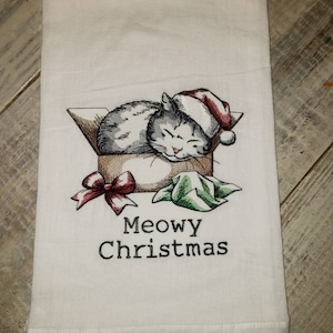 Meowy Christmas - Bardzo duży haftowany ręcznik kuchenny z worka na mąkę - gotowy do wysyłki