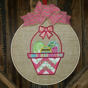 Happy Easter Basket -  Farmhouse Wreath - Embroidered Hoop Wall Art