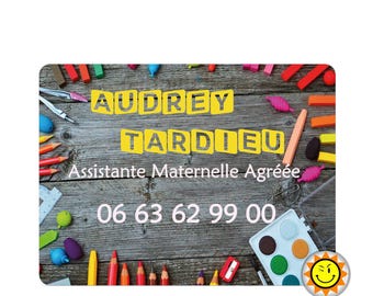 Plaque Professionnelle Assistante Maternelle Personnalisable - Modèle Girafe Danse