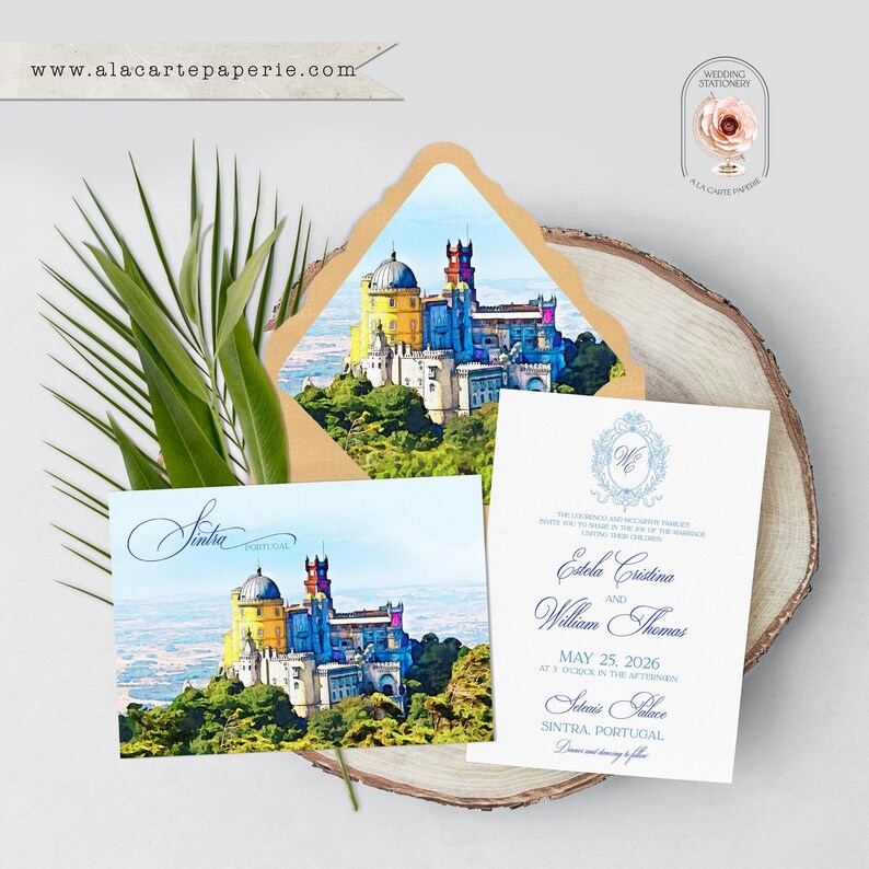 Pu&ograve; includere: Un invito di nozze con un'illustrazione ad acquerello del Palazzo di Pena a Sintra, in Portogallo. L'invito &egrave; per Estela Cristina e William Thomas, e il matrimonio si terr&agrave; il 25 maggio 2026 al Palazzo di Pena.