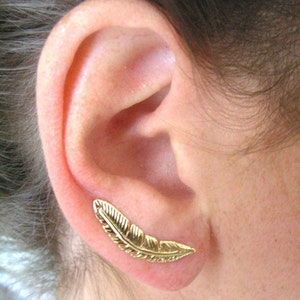 Ear sweep, gold ear sweep, ear climber, gold ear climber, ear jacket, ear pins, gold earrings, gold ear jacket, ear crawler, gift for her