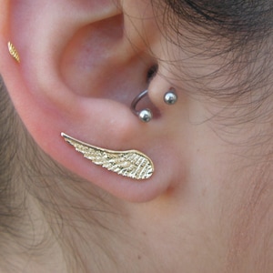Ear sweep, gold ear sweep, ear climber, gold ear climber, ear jacket, ear pins, gold earrings, gold ear jacket, ear crawler, gift for her