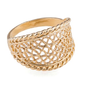 Gold ring. lace ring, gold ring. Filigree gold ring, trendy jewelry, gold jewelry, net gold ring, gift for her, birthday gift.