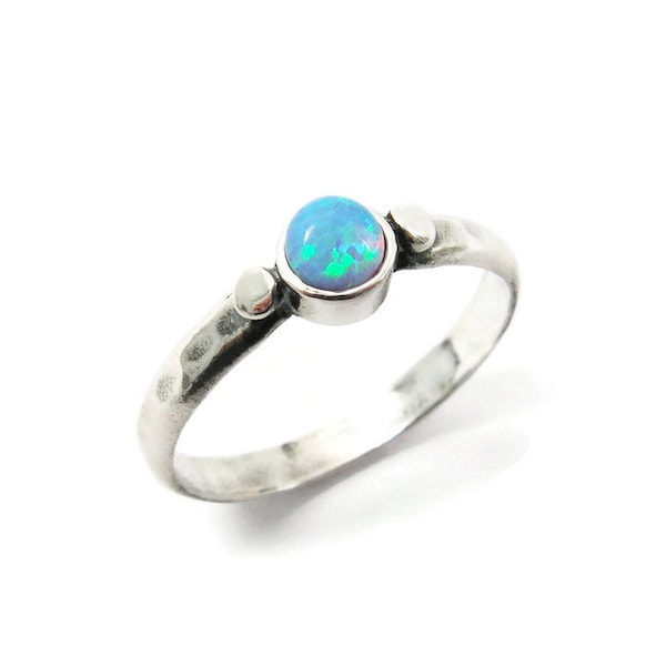 Opal ring. Sterling silver ring. Opal silver ring. SIlver opal ring. Solitaire ring. birthday gift, romantic gift, opal jewelry(sr-9676-826)