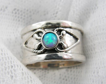 Silver opal ring. Sterling silver ring. Wide ring. Wide opal ring. Wide silver band .gift for her. Vintage ring . Opal jewelry. Boho ring