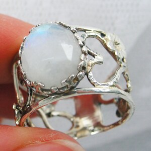 Moonstone ring. Sterling silver Moonstone ring. Wide sterling silver ring. Moonstone ring. (sr-9962-1476)