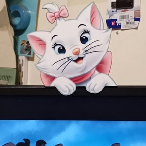 Marie Peeking Pal / Character cutout standee
