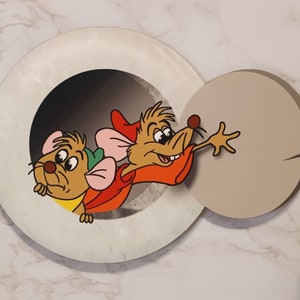 Cinderella's Jaq & Gus "Mouse hole"