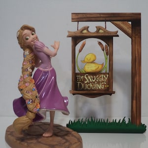 WDCC Tangled Display Scene Enhancer (Statue NOT INCLUDED)