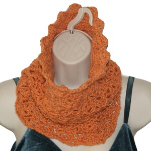 Infinity Scarf, Coral Cowl, Neckwarmer Scarf, Autumn Scarf, Circular Scarf, Crochet Cowl Scarf, Orange Cowl, Fall Fashion, Neck Scarf