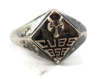 Vintage Cub Boy Scout Signet Ring Sterling Silver Scouting Collectibles with Wolf Face