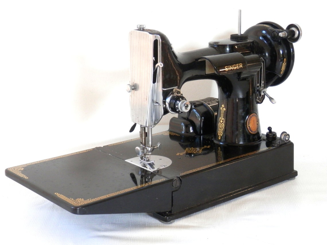 Singer Featherweight Sewing Machine Model 2211 Portable Etsy