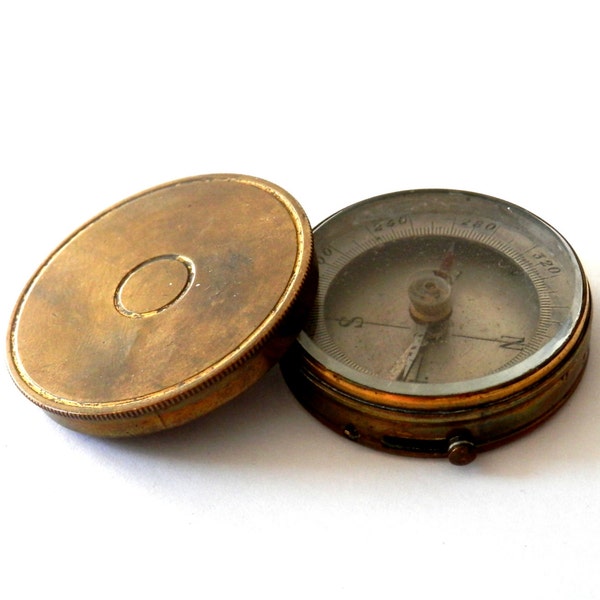 Antique Pocket Compass Brass case with  Lock Mechanism