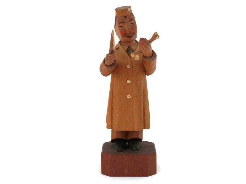 Anri Doctor Mortician Italian Wood Carving from the 1950's Made in Italy olk Art Wood Carving Medical Collectibles image 2