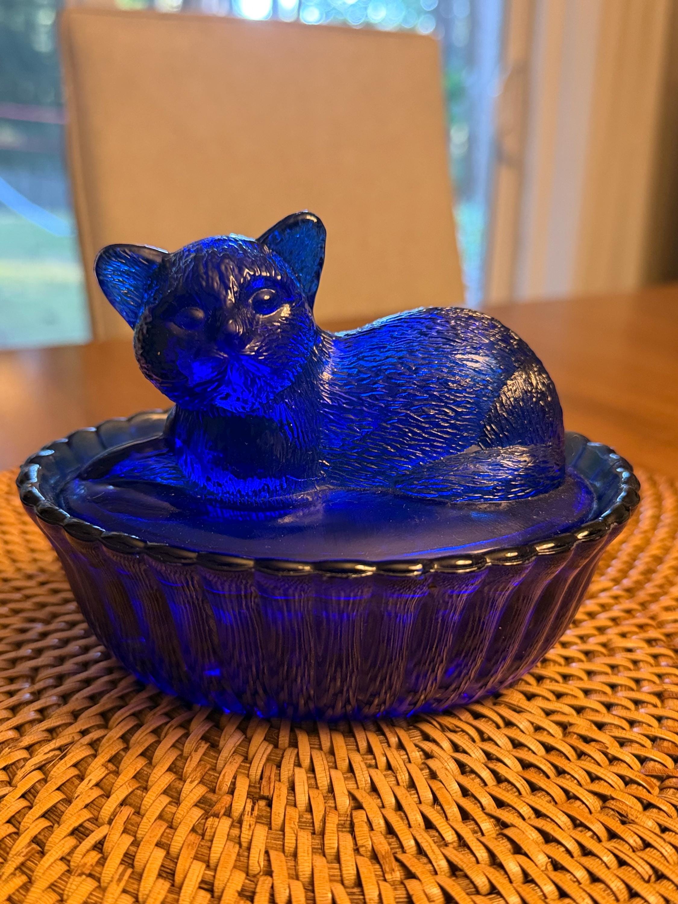 【アンティーク】猫のミルクガラスキャンディディッシュ　Cat on nest Cat on Nest Westmoreland - Etsy