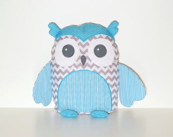 Kussensloop aangepaste Owl, kwekerij kussensloop, uil kussen, Accent kussen, Aqua blauw, wit en grijs Chevron strepen stippen