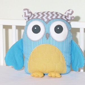Custom Owl Pillow, Baby Toys,  Stuffed  Owl, Shower Gift Present, Turquoise and Yellow