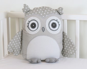 gray owl pillow, gray and white pillow,gray and white  owl, grey  nursery decor