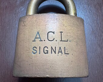 Cerradura antigua A.CL Señal
