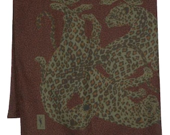 Bufanda estola de seda con estampado de leopardo de YSL Yves Saint Laurent para mujer.