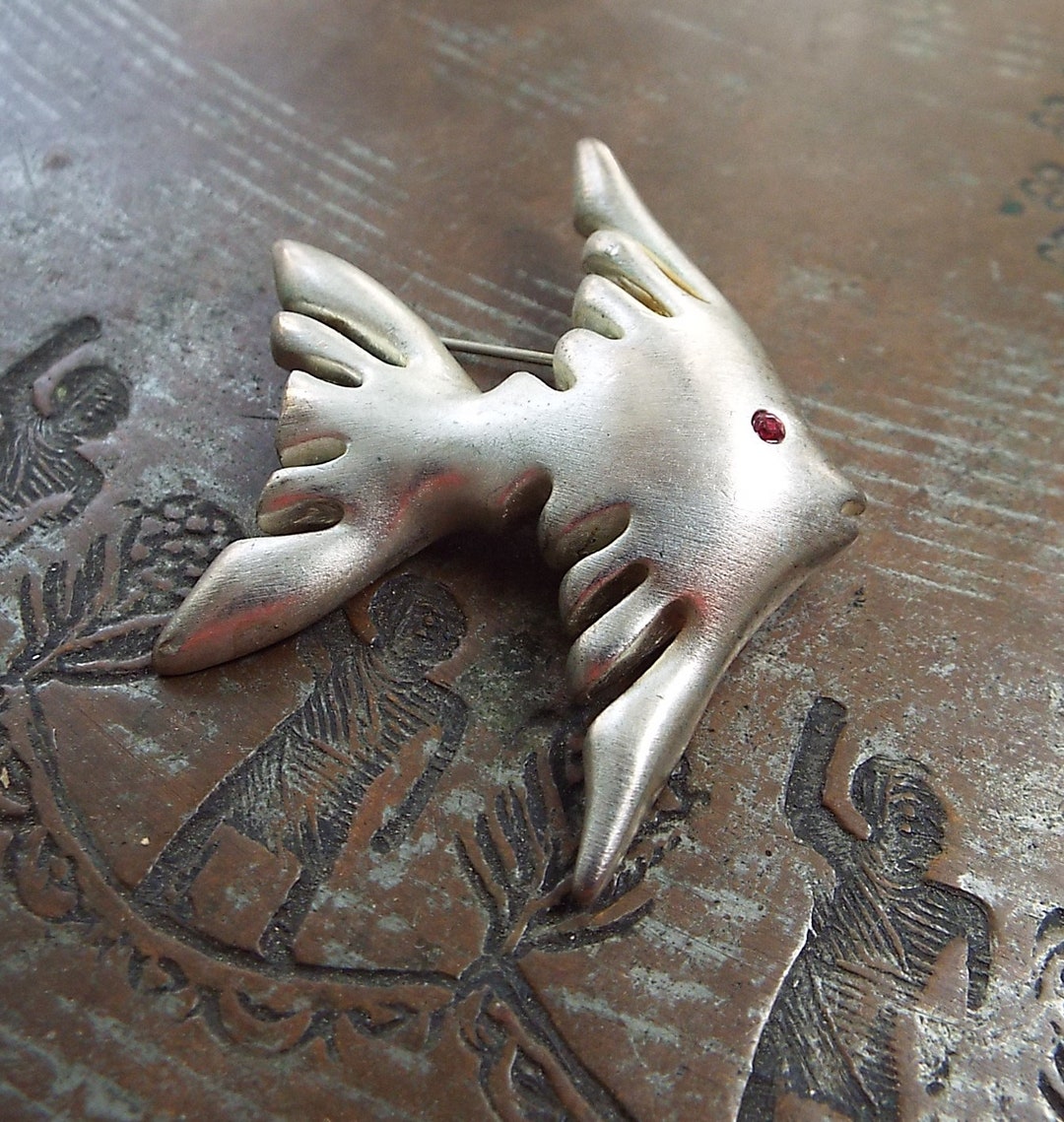 Ruby Angel Pin Angelfish Brooch Pin Ruby Eye - Etsy