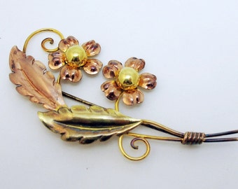 Beautiful Van Dell Brooch or Pin