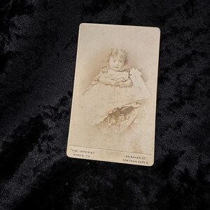 Antique vintage Victorian Edwardian late 1800s early 1900s CDV photo cabinet card of a baby child carte de visite ephemera curio photograph