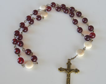 Rosario episcopal/anglicano con el nombre "En memoria". Inspirado en la Eucaristía.
