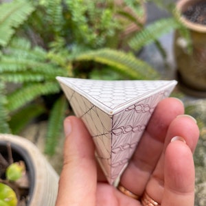 Tetrahedron 3D Papercraft Template-Home Décor Ideas-Platonic Solids-Printable Holiday Party Gold Decorations-Sacred Geometry- Model-DOWNLOAD