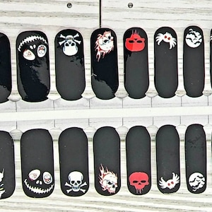 Skull nail polish wraps, nail polish stickers, nail strips, nail polish strips, nail decals,  halloween nail wraps, trick or treat nail wrap