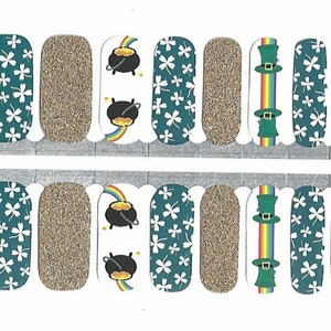Pot of Gold Nail Polish Strips: St. Patrick&#39;s Day Nail Art