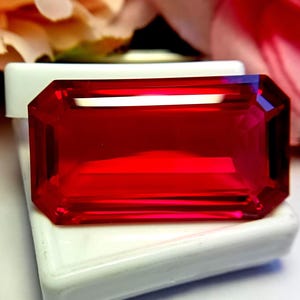 Rubino rosso Mogok Piegon taglio smeraldo 136-138 ct, gemma naturale certificata, sciolta, di altissima qualità, ideale per la creazione di gioielli SS157