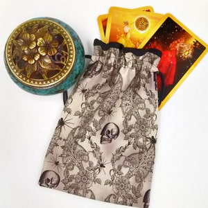 Tarot Bag, Skull and Lace Tarot Card Bag, Drawstring Pouch, Crystal Pouch, Skull Tarot Bag, Drawstring Pouch, Tarot Deck Pouch