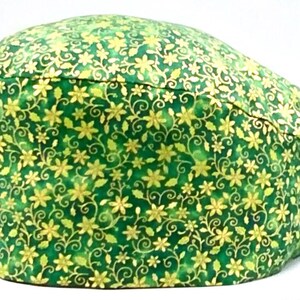 Scrub Cap, Christmas Scrub Cap, Christmas Gold Swirl Print Surgical Cap