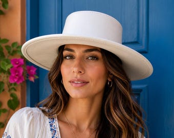 Weißer Rancherhut mit breiter Krempe, Fedora-Hut mit flacher Krempe, Boho-Western-Filzaccessoire