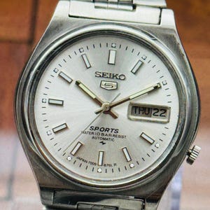 Vintage Seiko 5 Sports Automatic Men’s Wristwatch, White Dial, Day Date Ref 7009