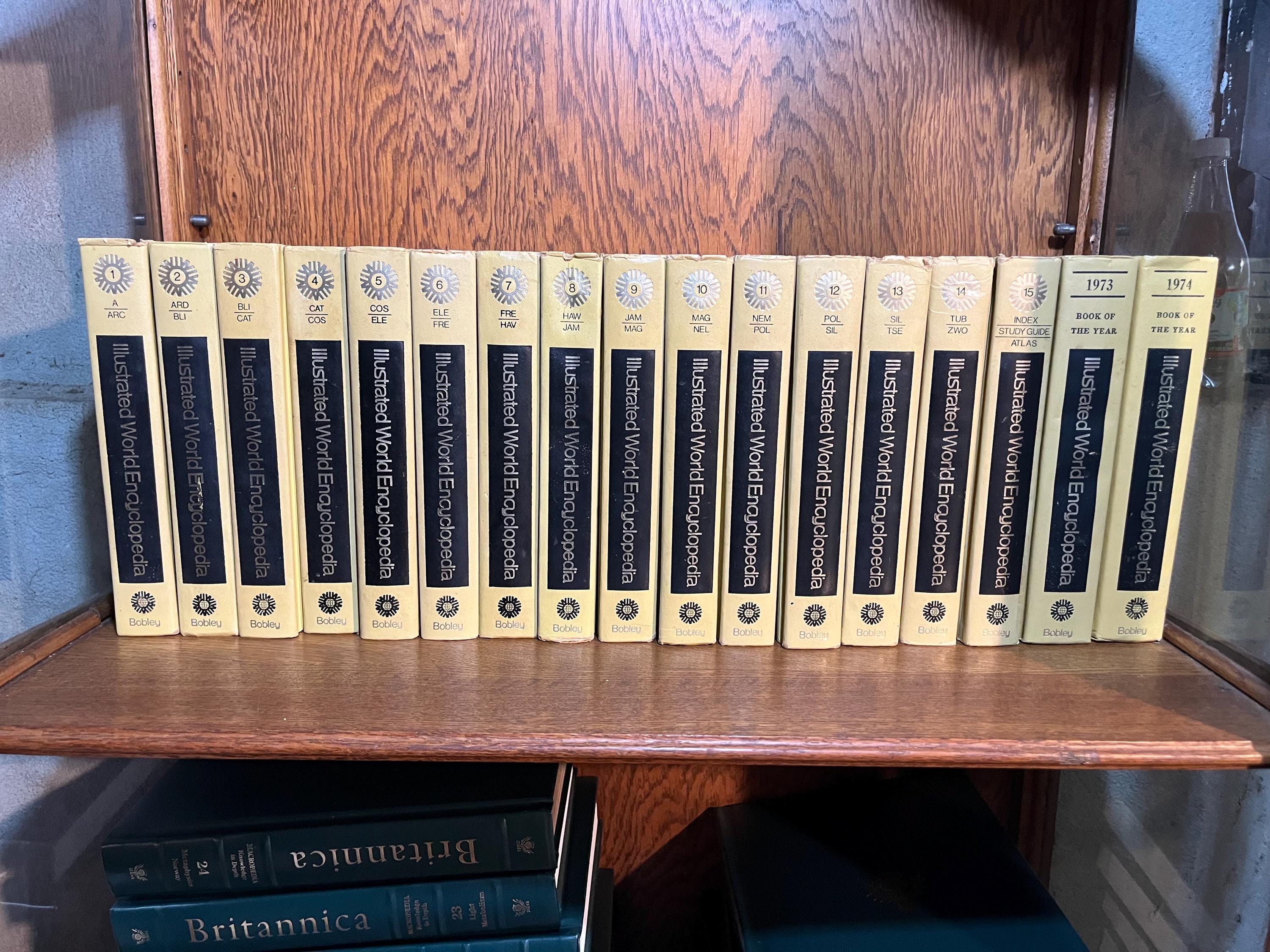 世界大百科年鑑　1973 1973 World Book Encyclopedia - Etsy