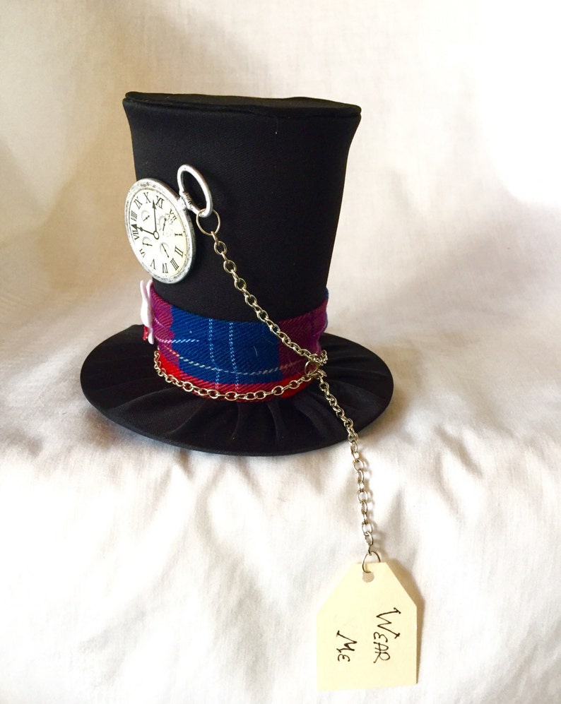 Tiny Top Hat: The White Rabbit Alice in Wonderland Through ...